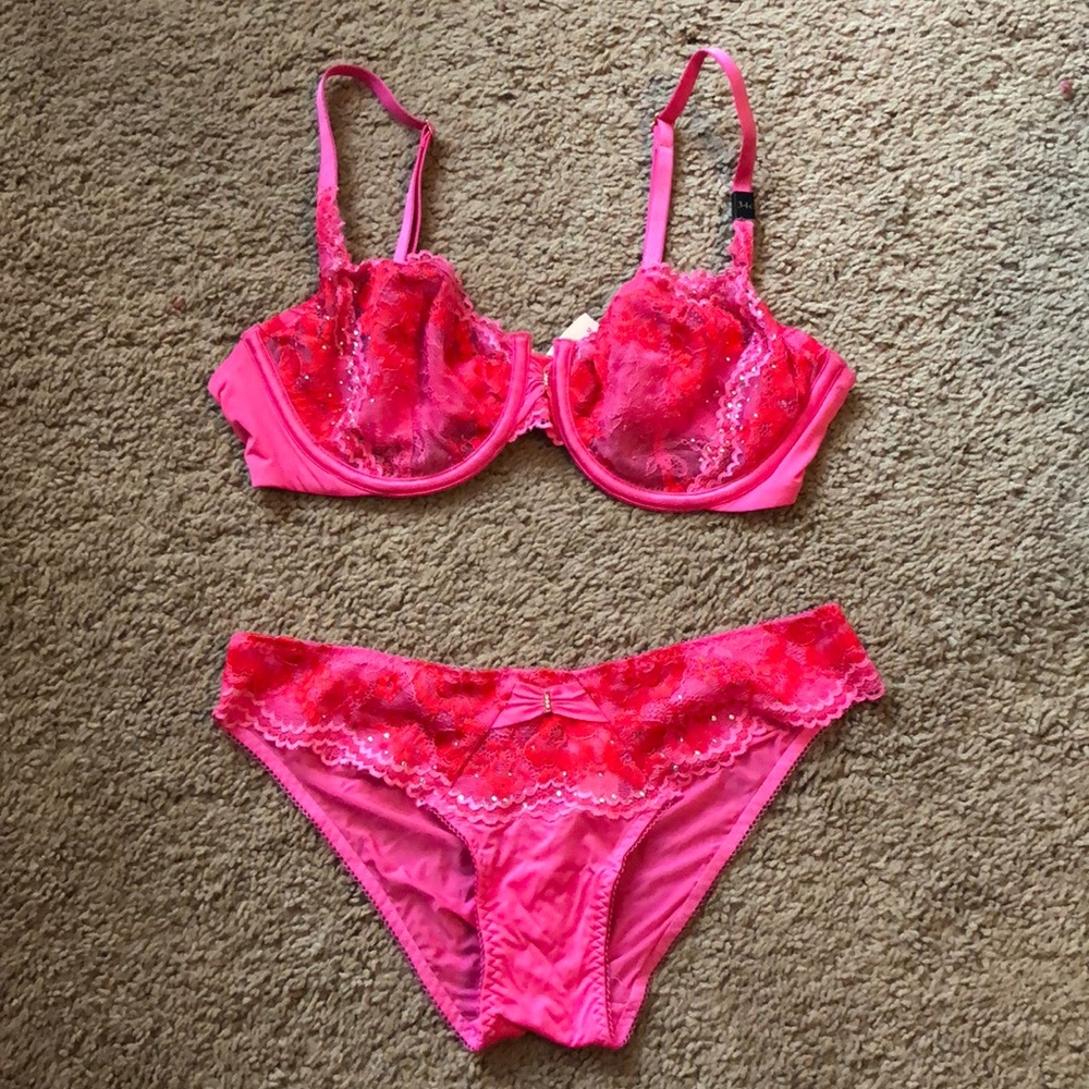 🌟Weekend Sale!🌟 VS Sexy Lingerie Set 34C / Small
